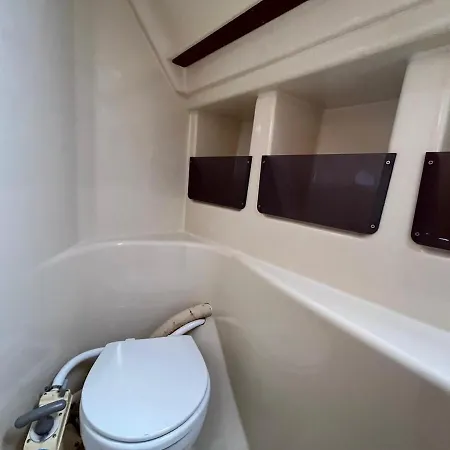 Hotel na wodzie Boat Biao - Do Conde
